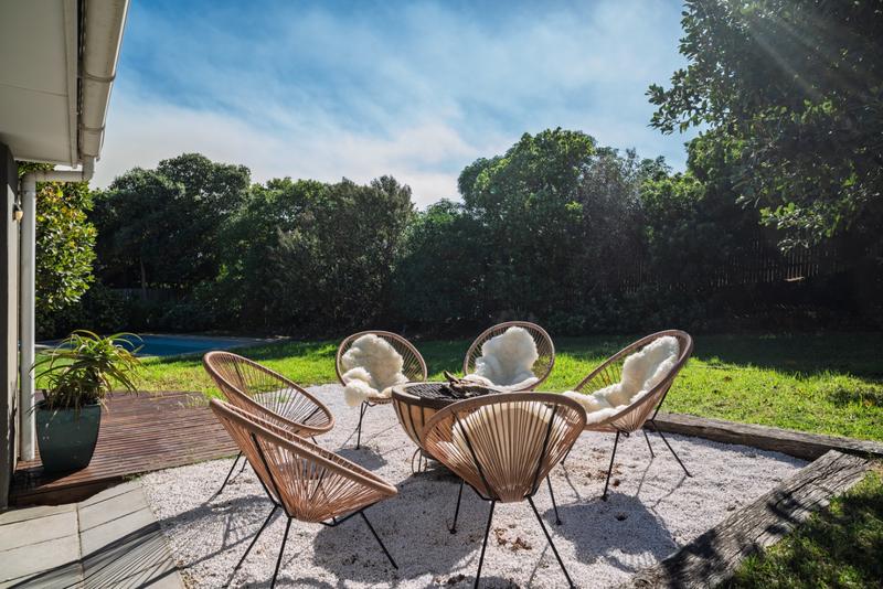 To Let 5 Bedroom Property for Rent in Crofters Valley Western Cape